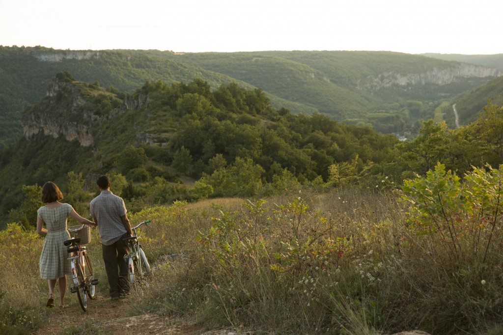 THE HUNDRED-FOOT JOURNEY