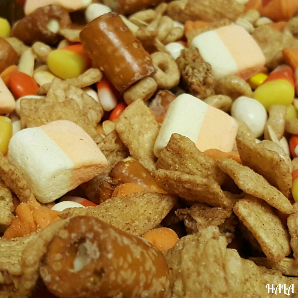 Trail-Mix-Halloween