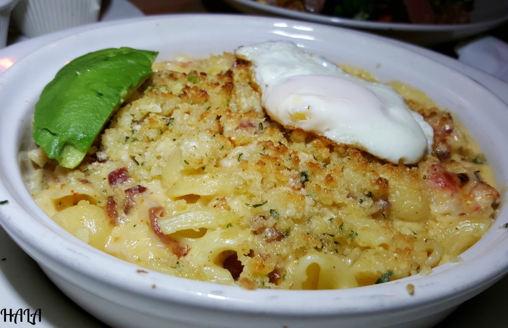 Lobster-Mac-N-Cheese-Stacked-Food-Well-Built-MACovember