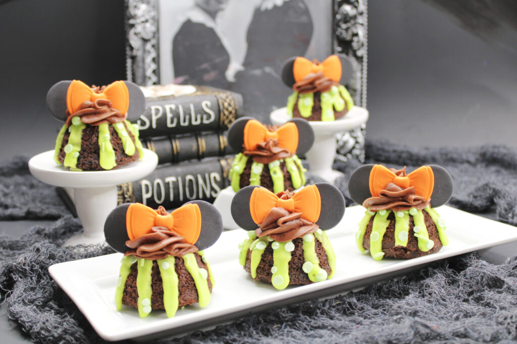 Halloween Bunt Cake Minnie Mouse Cake